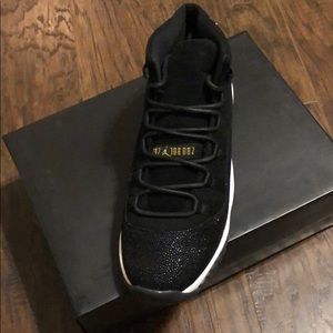 Jordan 11 black